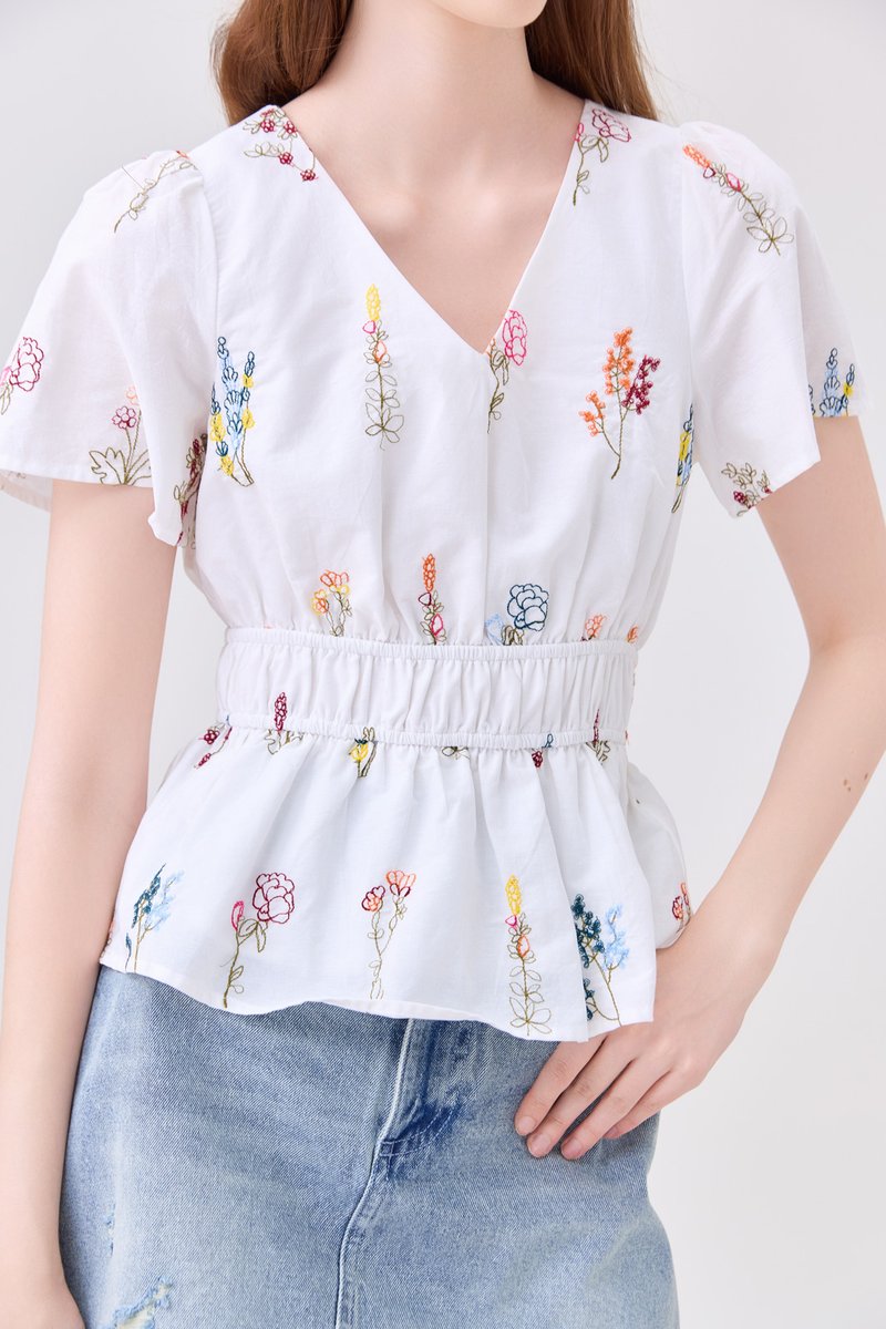 Aven Embroidered Floral Top In White