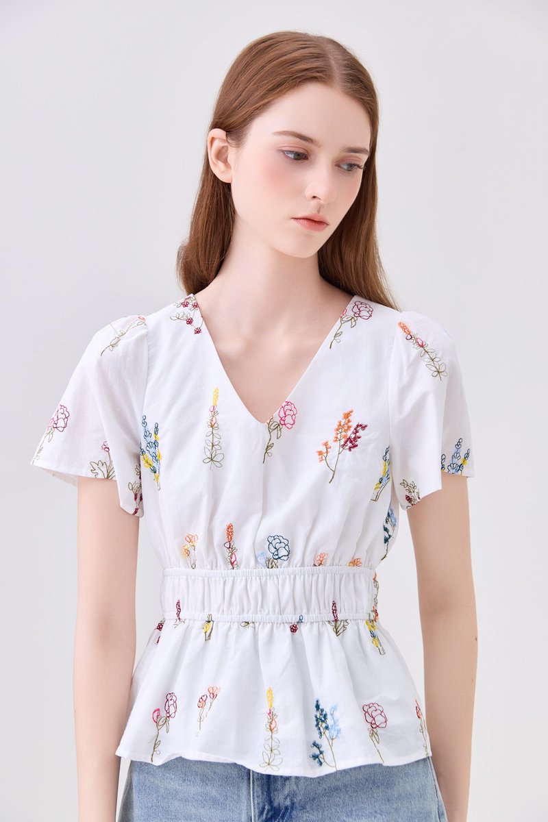 Aven Embroidered Floral Top In White