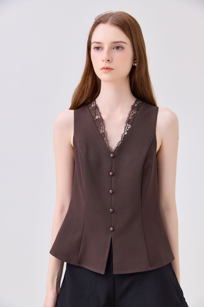 Lydia Lace Button Top In Espresso
