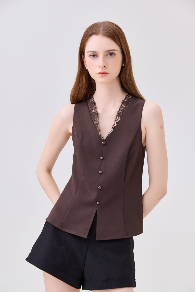 Lydia Lace Button Top In Espresso