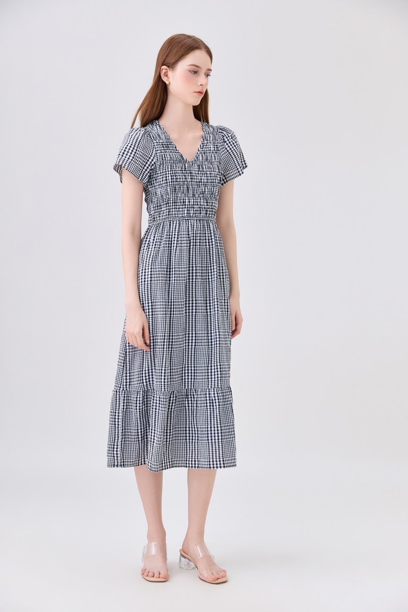 Brynlee Smocked Gingham Midi Dress In Black