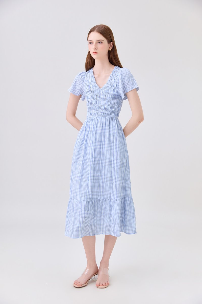 Brynlee Smocked Gingham Midi Dress In Blue