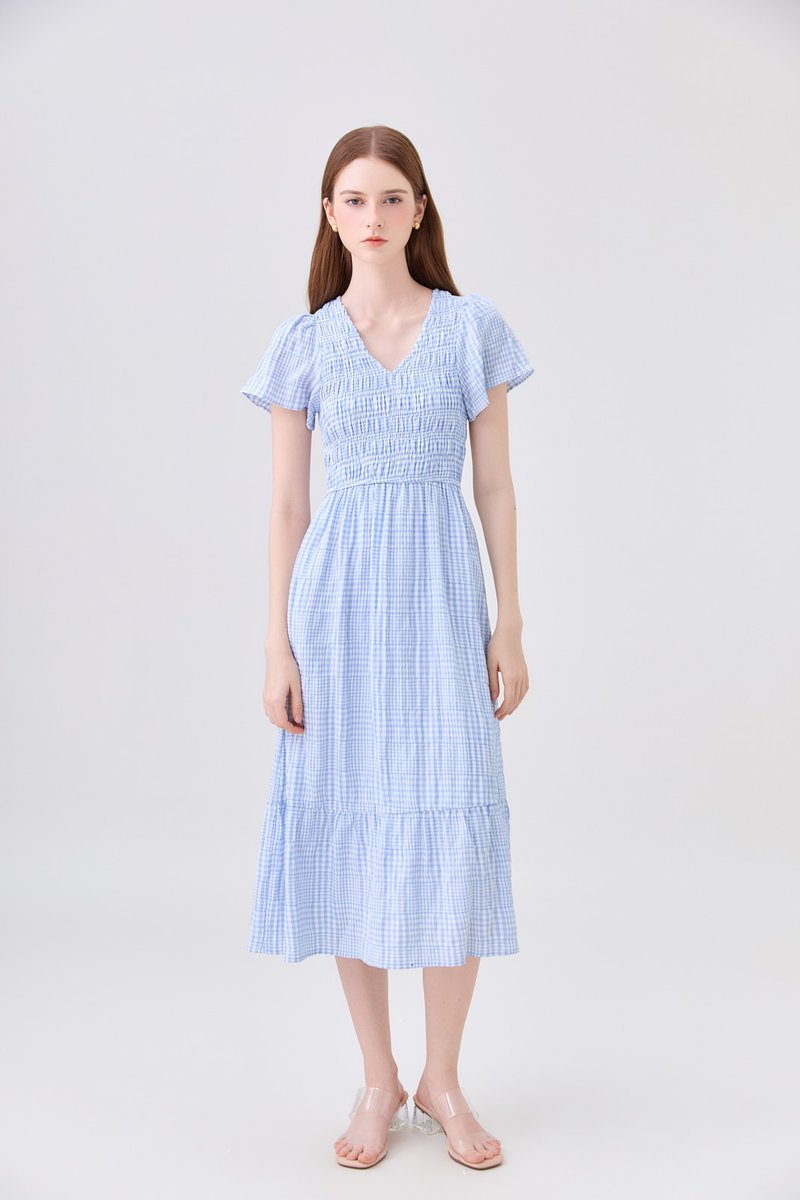 Brynlee Smocked Gingham Midi Dress In Blue