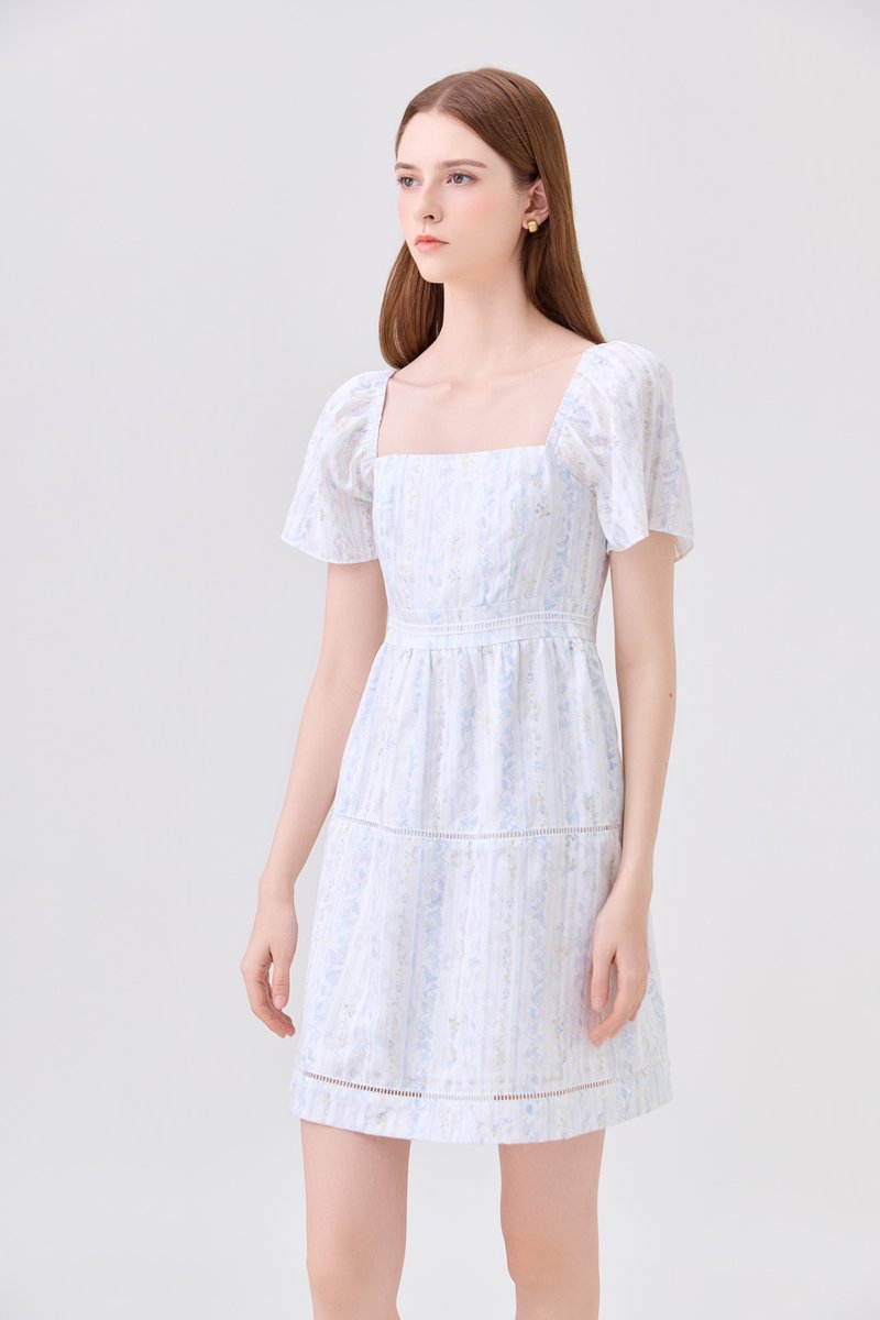 Eira Floral Tiered Dress In Blue