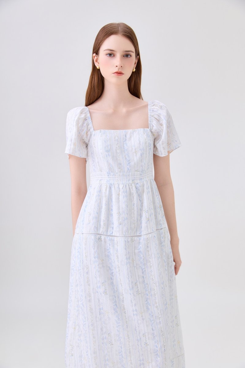 Eira Floral Midi Dress In Blue