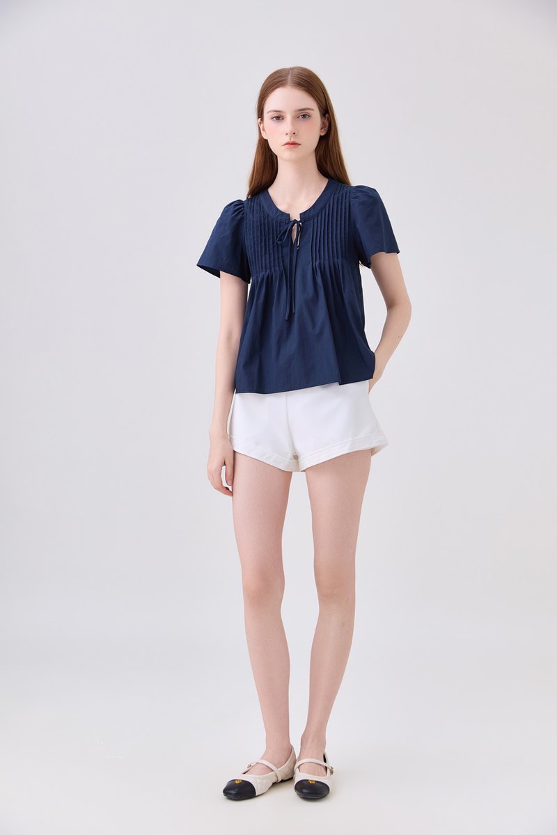 Journee Pintuck Ribbon Top In Navy