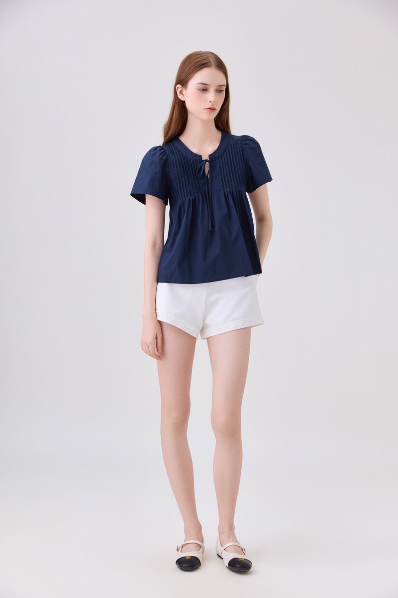 Journee Pintuck Ribbon Top In Navy