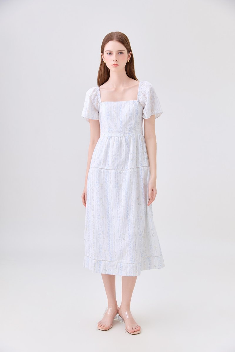 Eira Floral Midi Dress In Blue