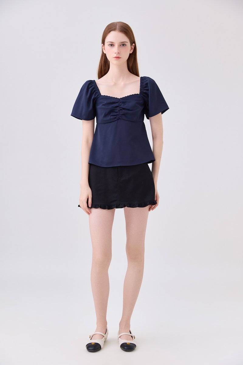 Mirabelle Sweetheart Floral Top In Navy