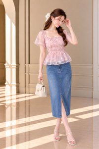 Maelle Floral Smocked Flutter Sleeve Top In Blush Pink