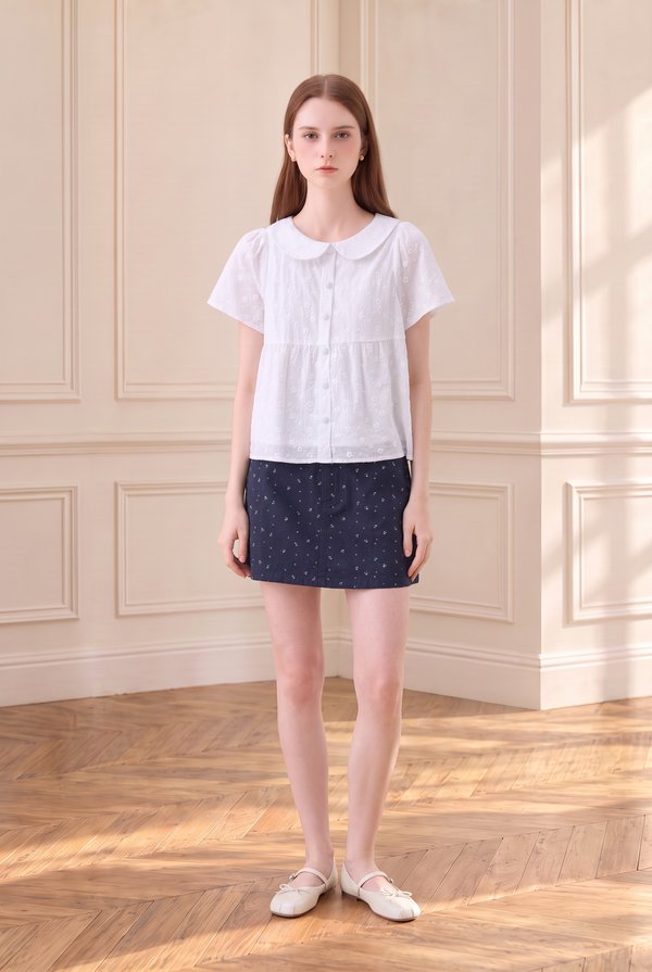 Solene Embroidered Peterpan Collar Top In White