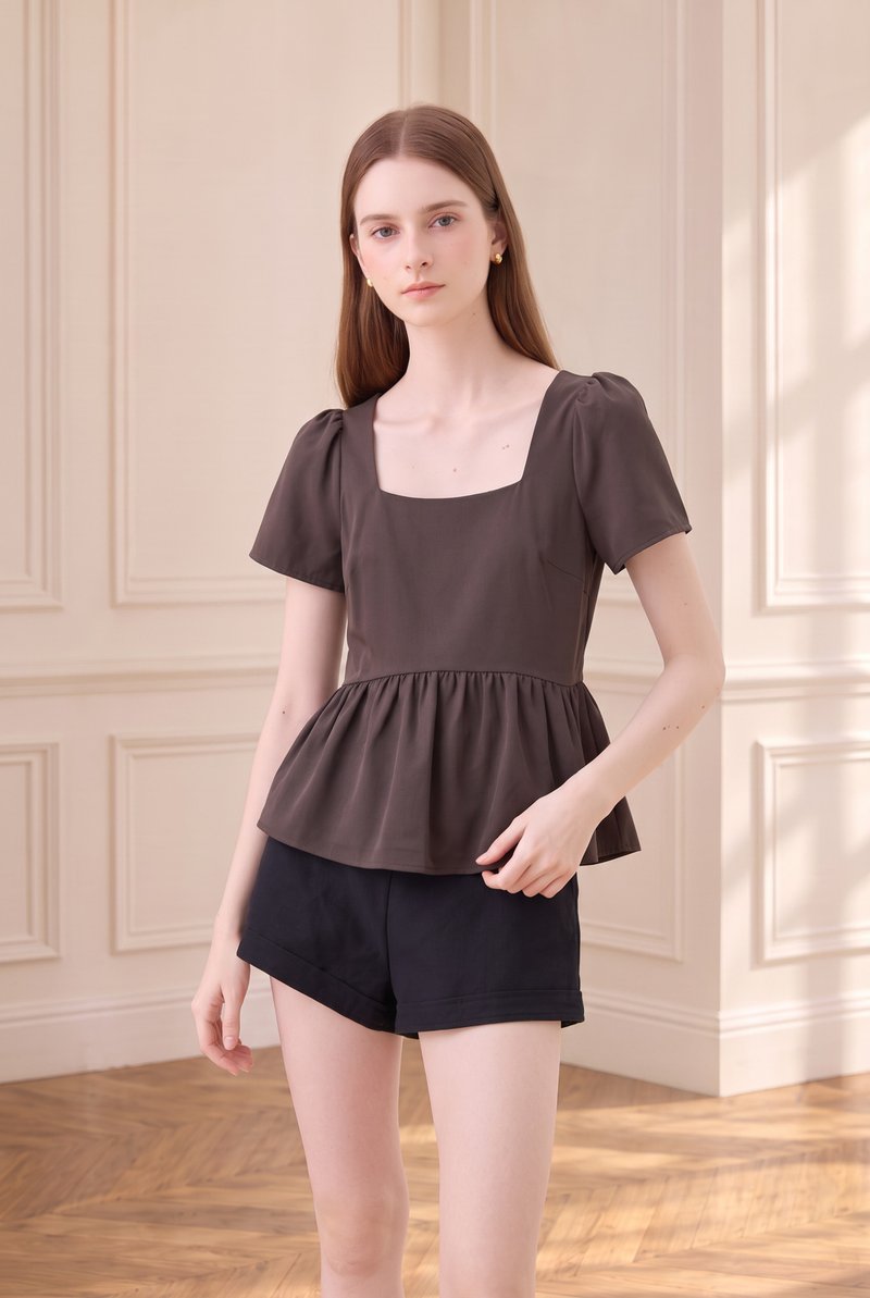 Amelisse Staple Babydoll Top In Mocha