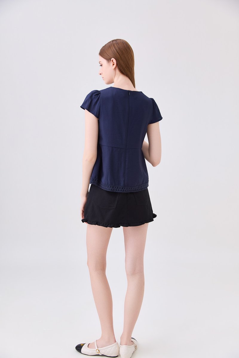 Malia Embroidery Lace Ribbon Top In Navy