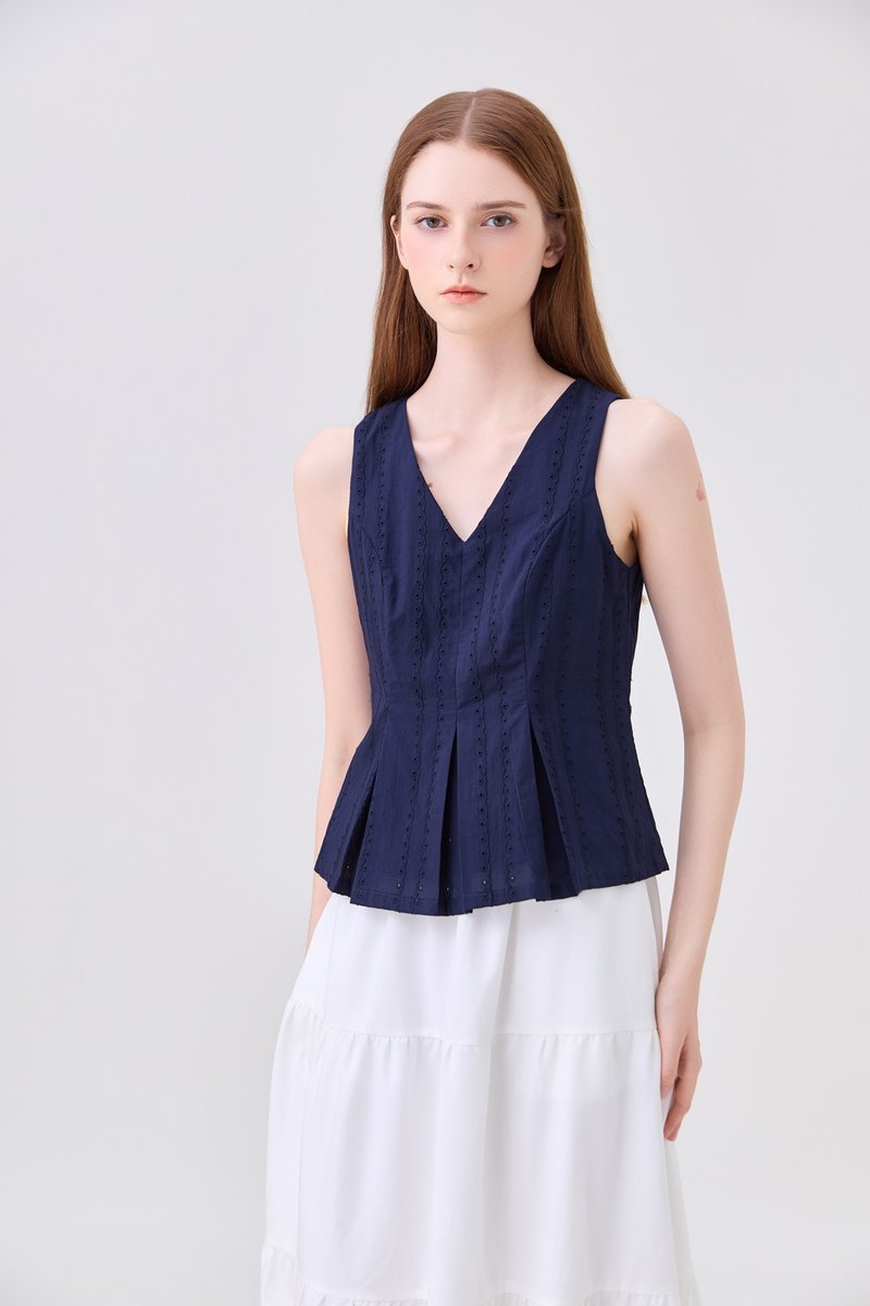 Leonette Eyelet Pleated Top In Navy