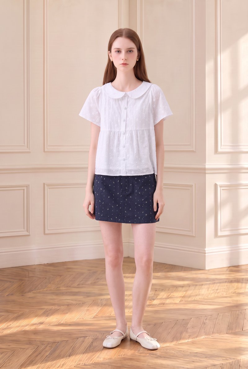 Solene Embroidered Peterpan Collar Top In White