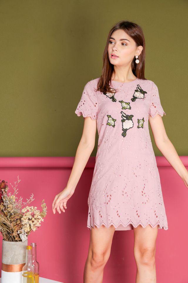 Maxine Eyelet Rose Embroidery Dress in Pink (XS)