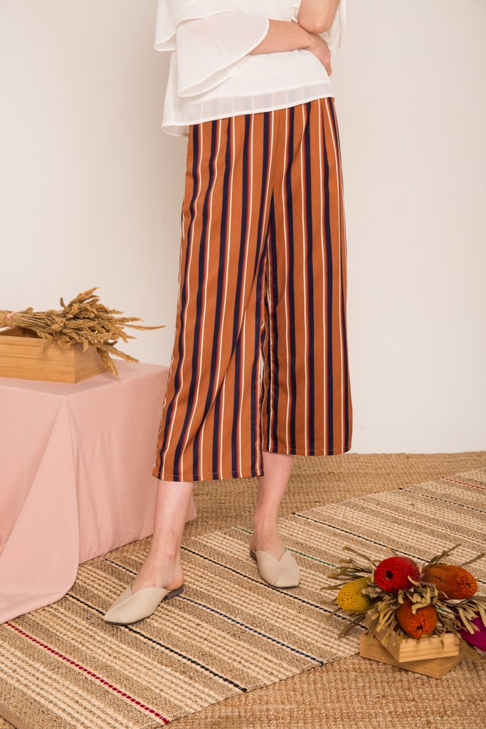 Cliona Pinstriped High-waisted Culottes in Caramel (XS)