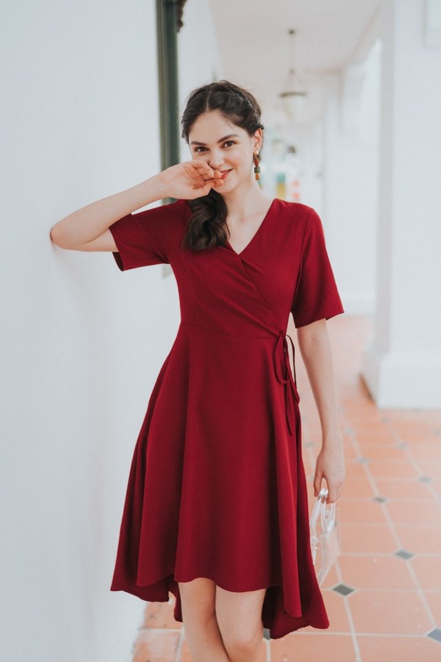 Karlyn Asymmetrical Midi Dress in Wine (XS)