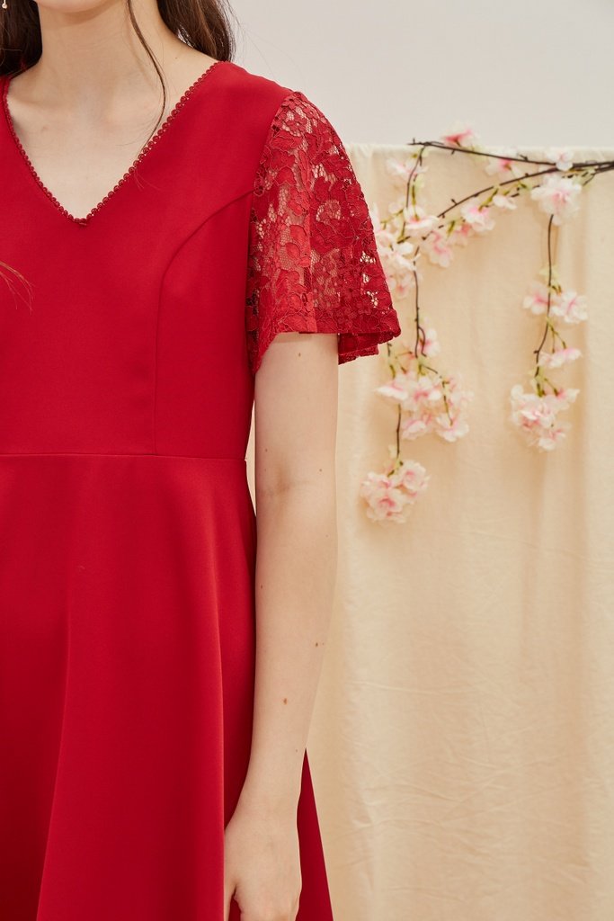 Abree Lace Sleeved Skater Dress in Red (XS)