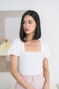 Janelia Ribbed Puffed Sleeves Top in White (M)