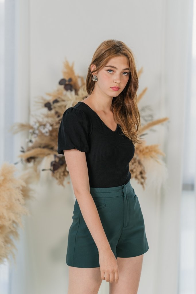 Elissa Panel Waist Shorts in Forest (XS)