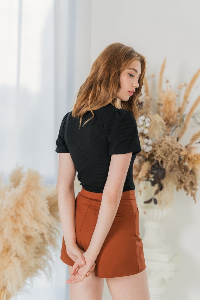 Elissa Panel Waist Shorts in Caramel