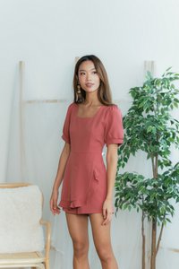 Lisa Overlap Ruffles Romper in Rose (XS)