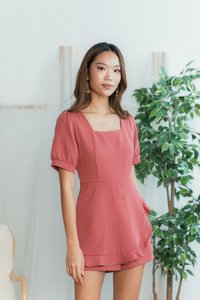 Lisa Overlap Ruffles Romper in Rose (XS)