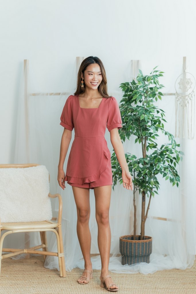 Lisa Overlap Ruffles Romper in Rose (XS)