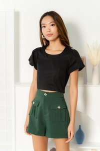 Alyvia Pocket Button High Waist Short in Forest (XS)
