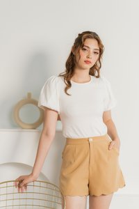 Fabiana Scallop Shorts in Caramel (XS)