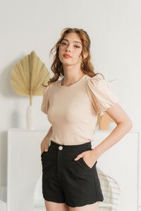 Fabiana Scallop Shorts in Black (XS)