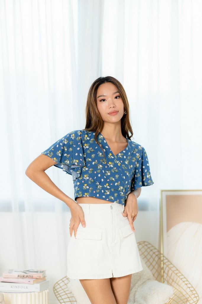 Maia Floral Flare Sleeves Top in Blue (XS)