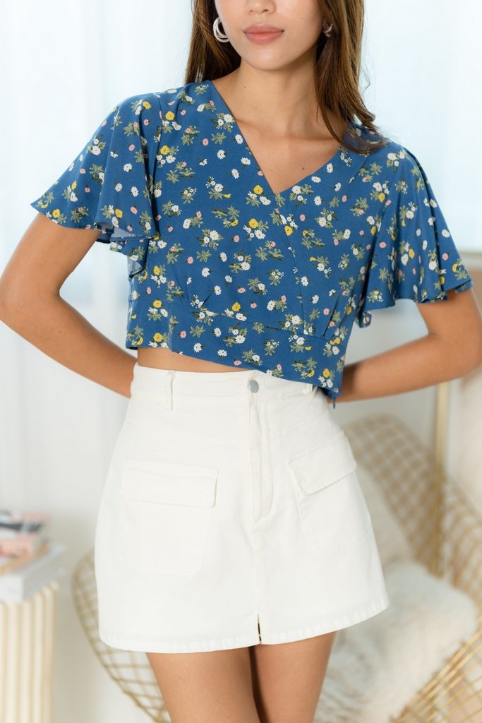 Maia Floral Flare Sleeves Top in Blue (XS)