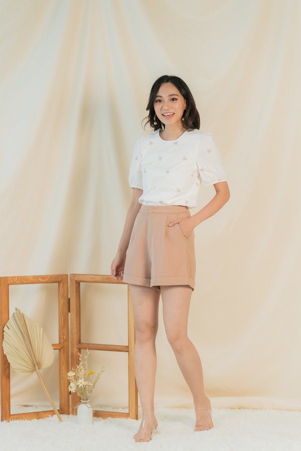 Josie Pocket Shorts in Caramel (XS)