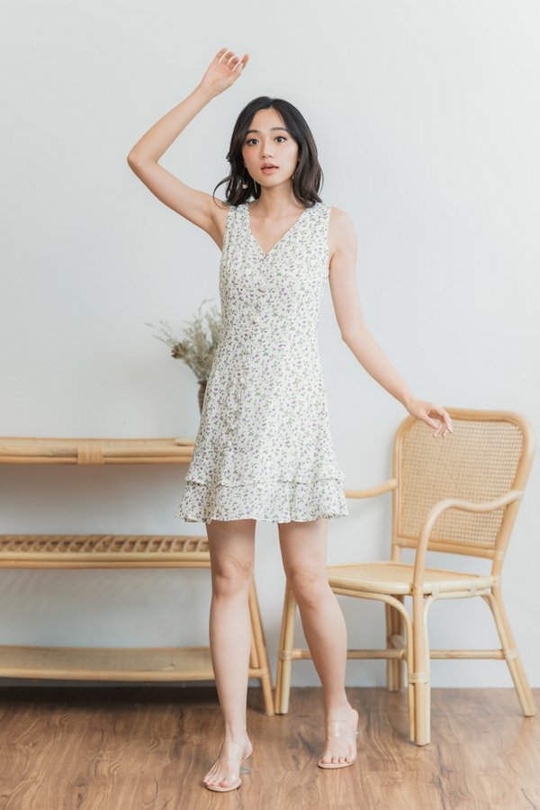 Lola Floral Button Tiered Dress in White (XS)