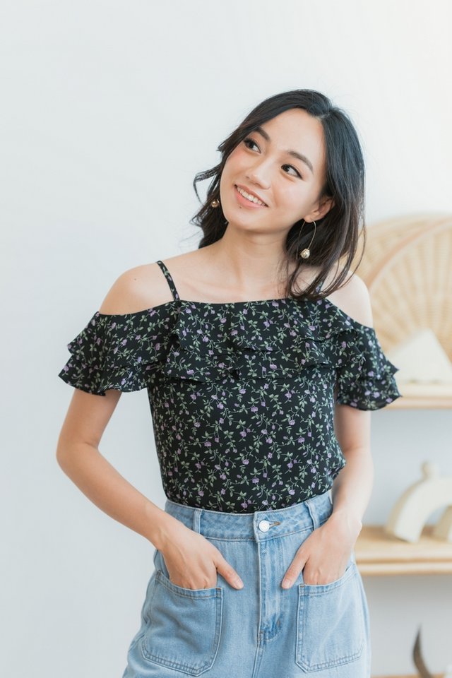 Zia Floral Ruffled Cold-Shoulder Top in Black (XS)