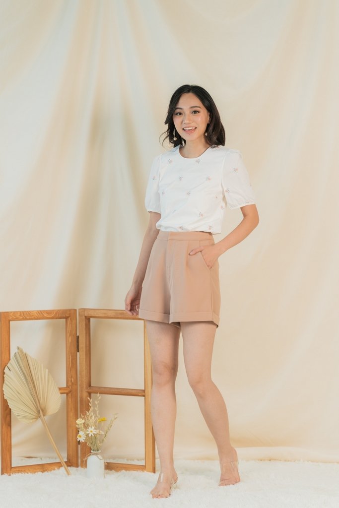 Josie Pocket Shorts in Caramel (XS)
