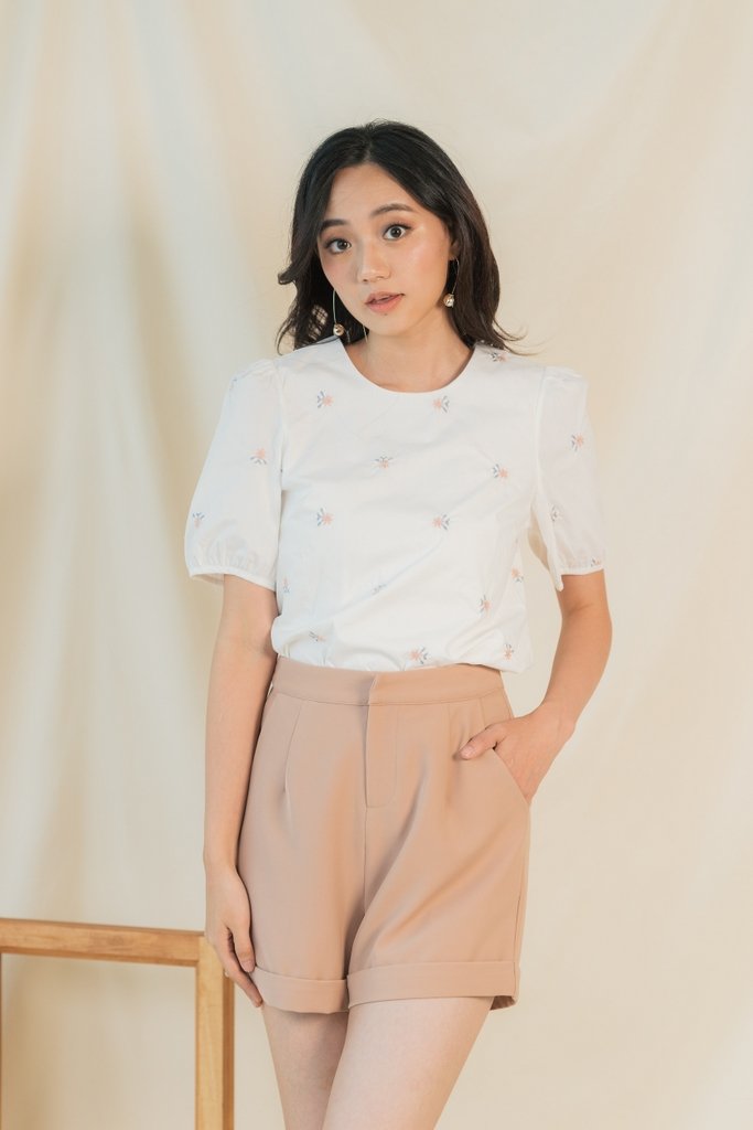 Josie Pocket Shorts in Caramel (XS)