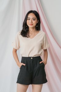 Alessi Textured Pocket Shorts in Black (XS)