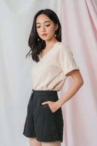 Alessi Textured Pocket Shorts in Black (XS)