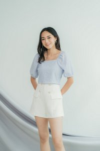 Elina Button Pocket Shorts in White (XS)