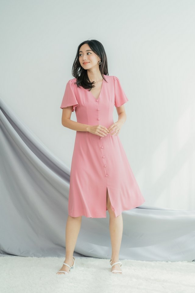 Berkley Button V-Neck Midi Dress in Pink (XS)