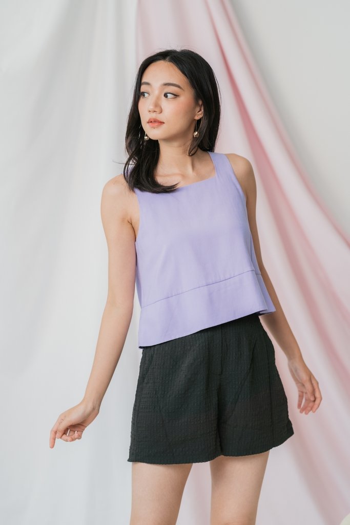 Alessi Textured Pocket Shorts in Black (XS)