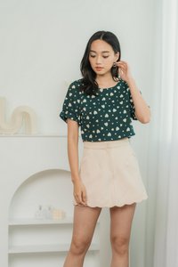 Clarise Heart-Shaped Puffed Sleeves Top in Forest (XS)