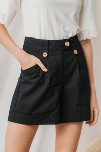 Nyla Button Pocket Shorts in Black (XS)