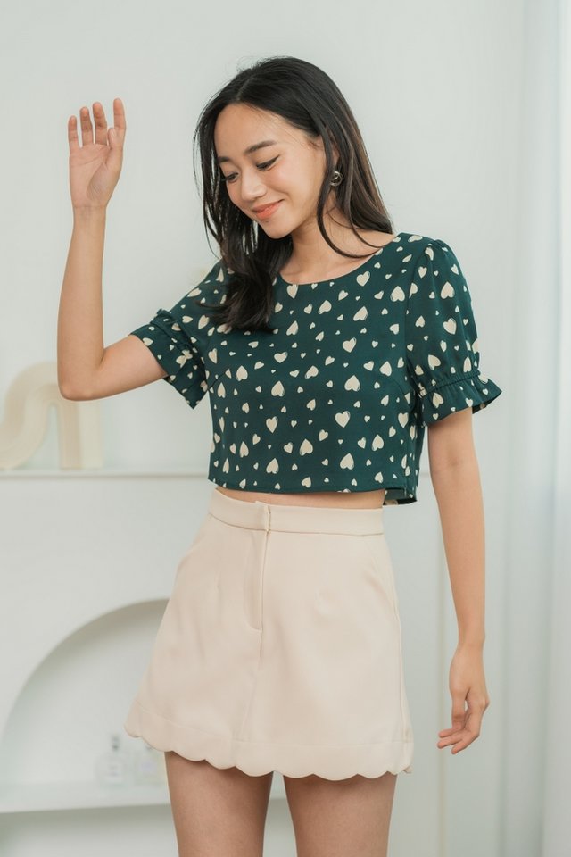 Clarise Heart-Shaped Puffed Sleeves Top in Forest