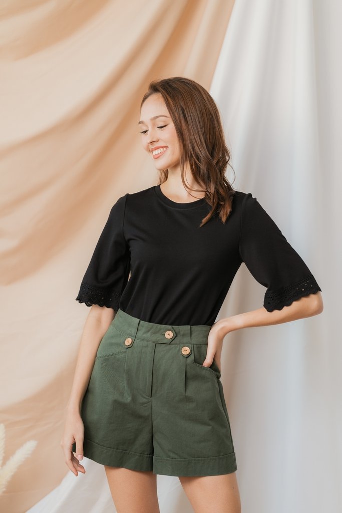 Nyla Button Pocket Shorts in Olive (XS)