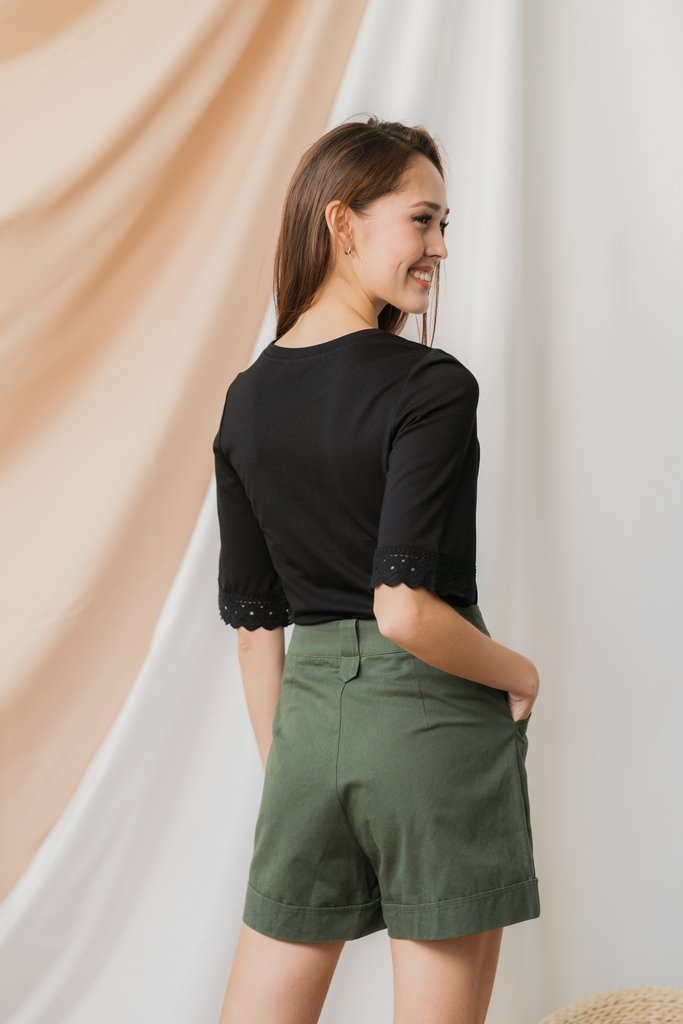 Nyla Button Pocket Shorts in Olive (XS)