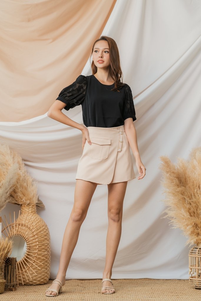 Carlotta Button Skorts in Cream (XS)